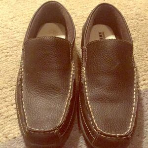 Men’s dress shoes